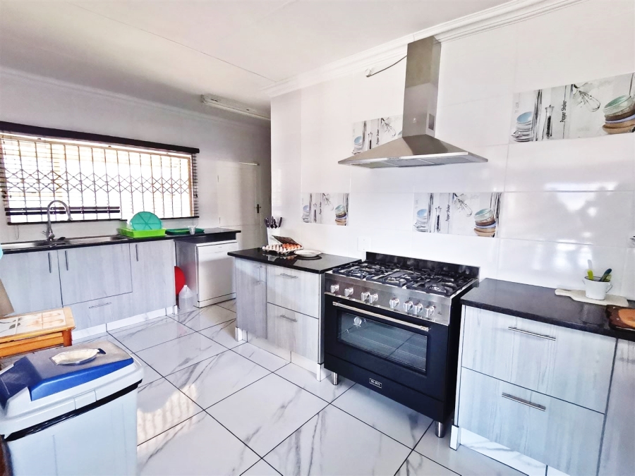 4 Bedroom Property for Sale in Vaalpark Free State